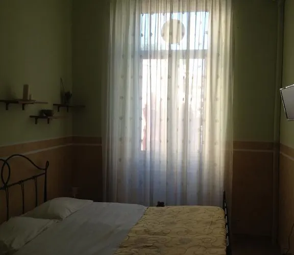 Acomodação com café da manhã  Trastevere Imperial Suites Roma